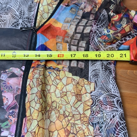 Feratelli Sheer Top, Short Sleeve, Front Zipper, Asymmetrical Hem, Crazy Quilt - Picture 8 of 9